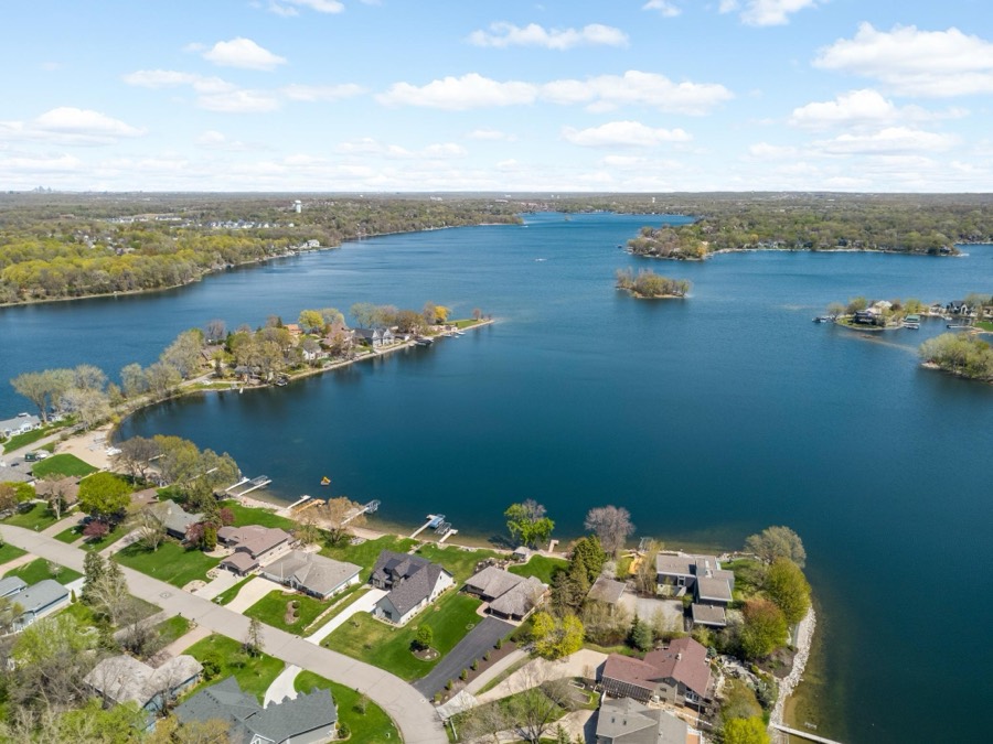 15283 Edgewater Circle NE, Prior Lake, MN photo 9