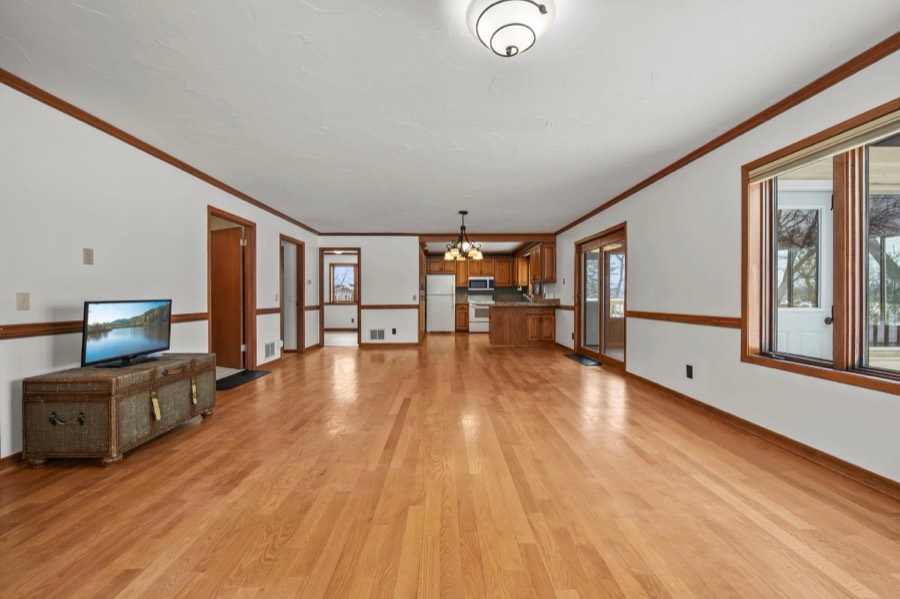 15541 Mitchell Circle SE, Prior Lake, MN photo 12