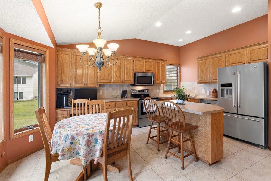 14943 Hillside Circle NW, Prior Lake, MN photo 10