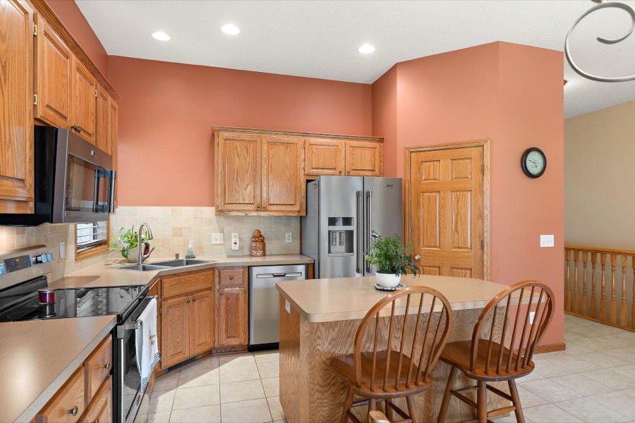 14943 Hillside Circle NW, Prior Lake, MN photo 12