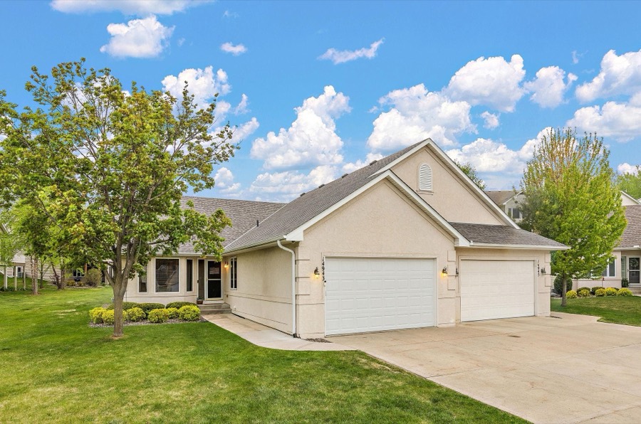 14943 Hillside Circle NW, Prior Lake, MN photo 2