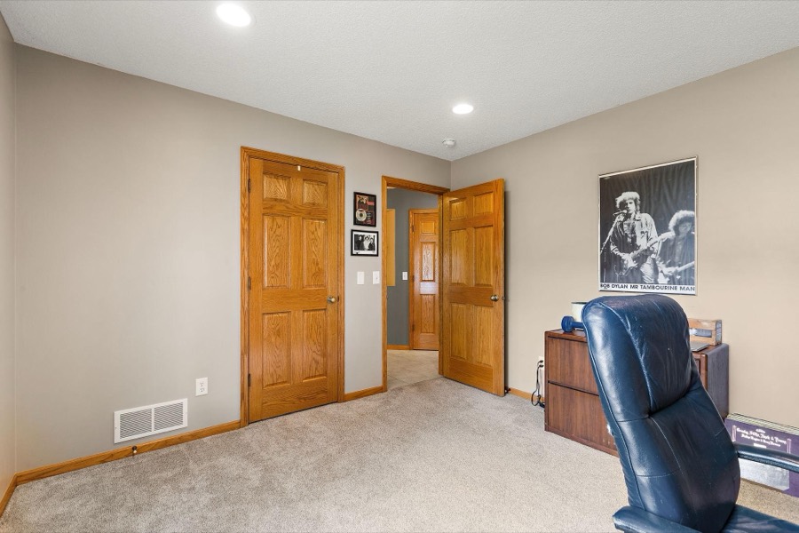 14943 Hillside Circle NW, Prior Lake, MN photo 22