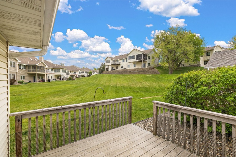 14943 Hillside Circle NW, Prior Lake, MN photo 3