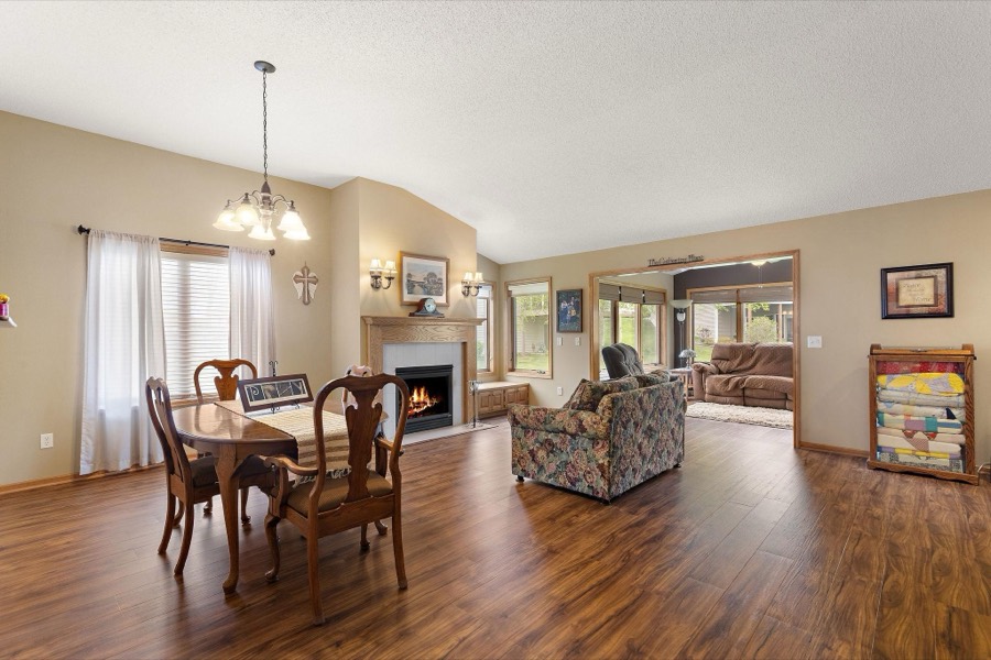 14943 Hillside Circle NW, Prior Lake, MN photo 4