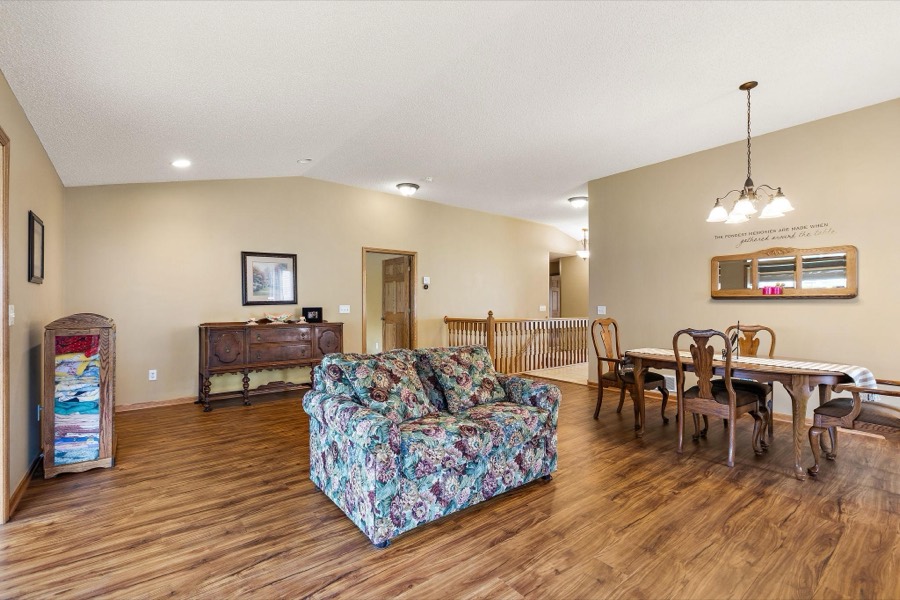 14943 Hillside Circle NW, Prior Lake, MN photo 5