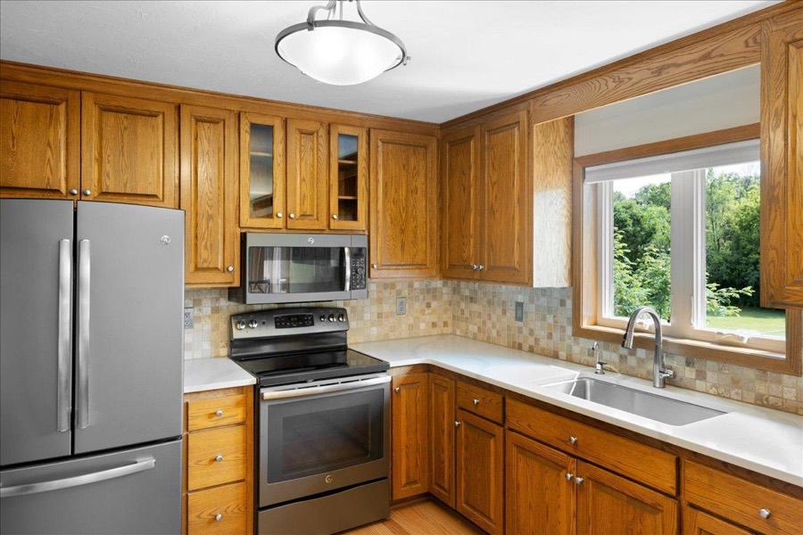 16585 Pebblebrook Court, Prior Lake, MN photo 16