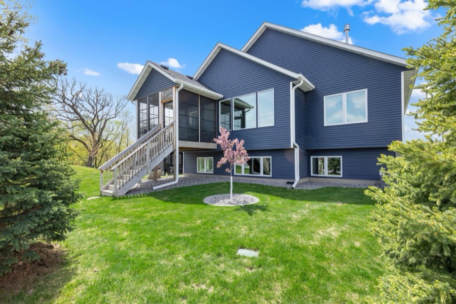 3937 Noah Court NW, Prior Lake, MN photo 4