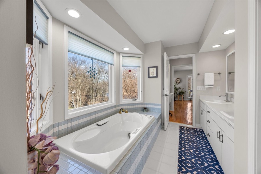 4400 Hickory Hills Trail, Prior Lake, MN photo 25