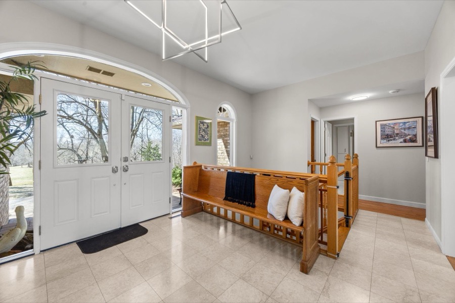 4400 Hickory Hills Trail, Prior Lake, MN photo 4