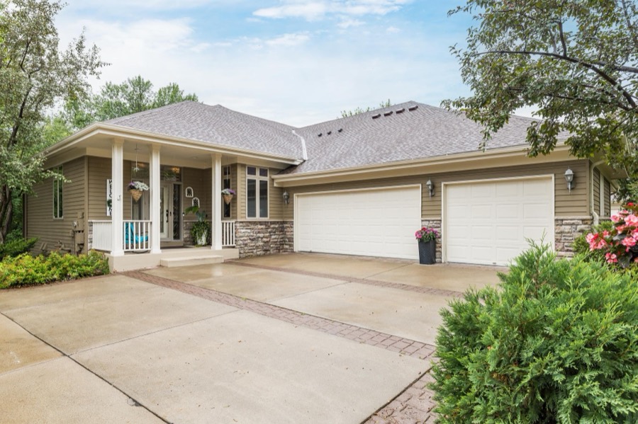 3365 Glynwater Trail NW, Prior Lake, MN photo 2