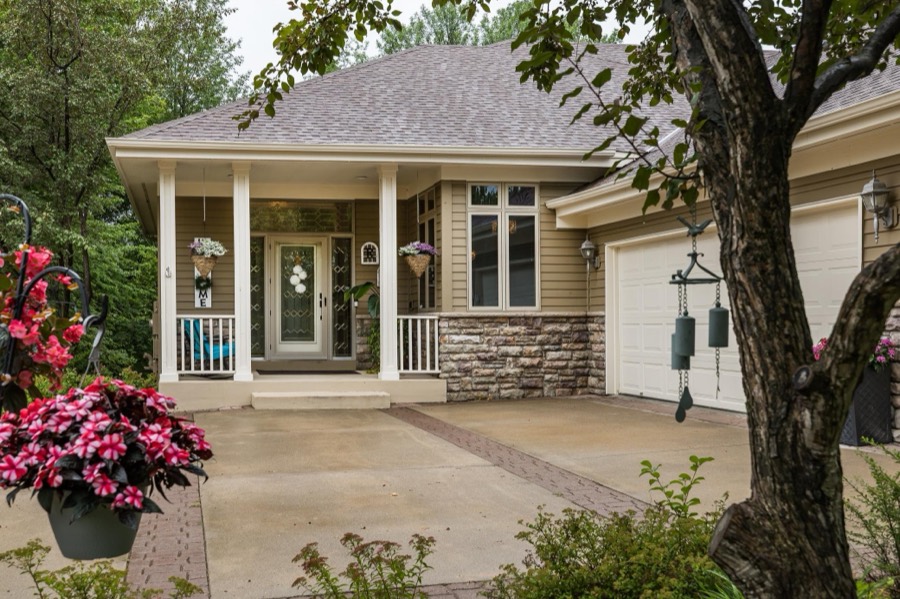 3365 Glynwater Trail NW, Prior Lake, MN photo 3