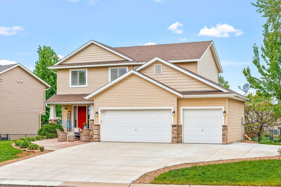 16268 Tahinka Court NW, Prior Lake, MN photo 3
