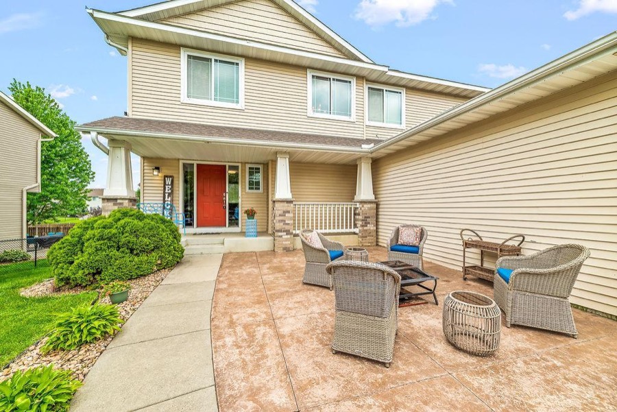 16268 Tahinka Court NW, Prior Lake, MN photo 5