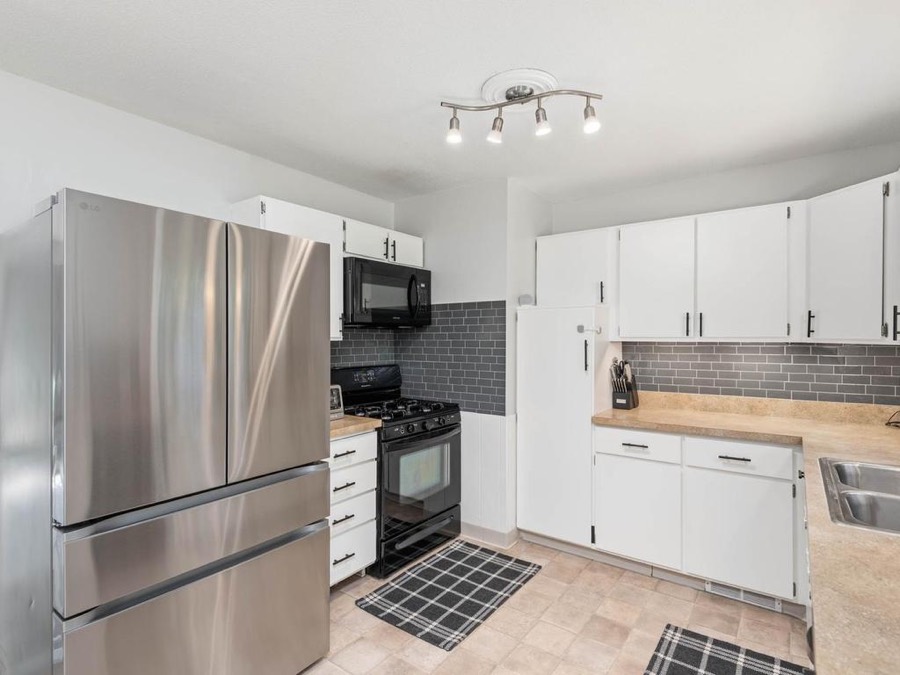 16043 Cambridge Circle SE, Prior Lake, MN photo 12