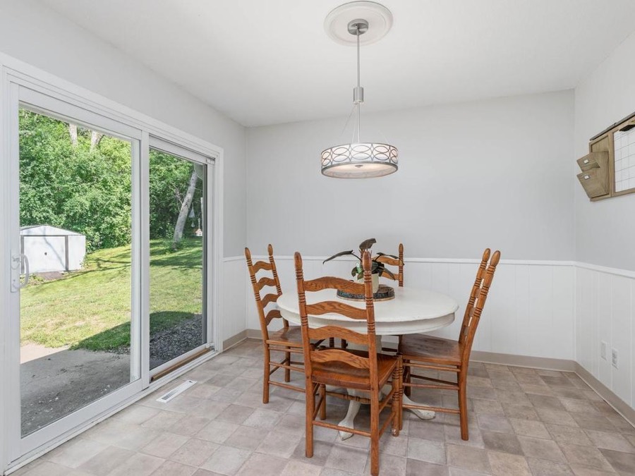 16043 Cambridge Circle SE, Prior Lake, MN photo 15