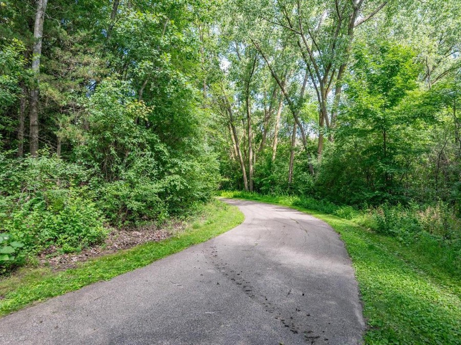 16043 Cambridge Circle SE, Prior Lake, MN photo 40