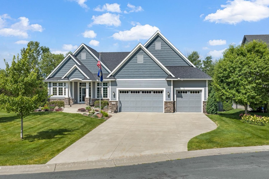 17636 Natures Way SE, Prior Lake, MN photo 1