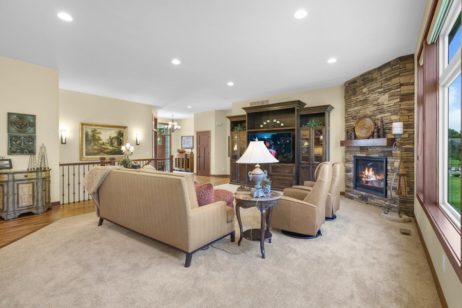 17636 Natures Way SE, Prior Lake, MN photo 4