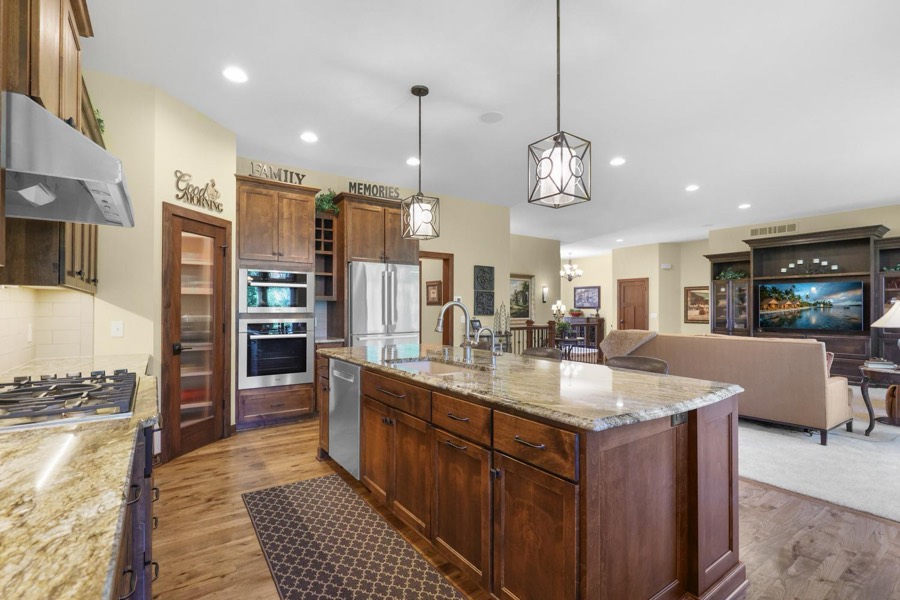 17636 Natures Way SE, Prior Lake, MN photo 5