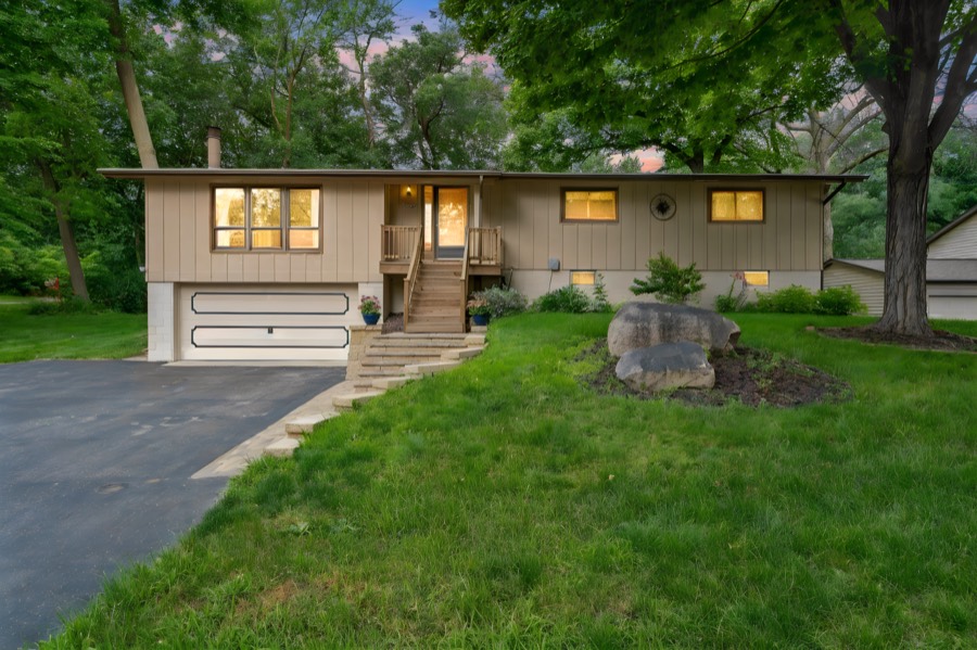 14873 Pixie Point Circle SE, Prior Lake, MN photo 1