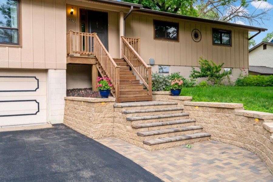 14873 Pixie Point Circle SE, Prior Lake, MN photo 3