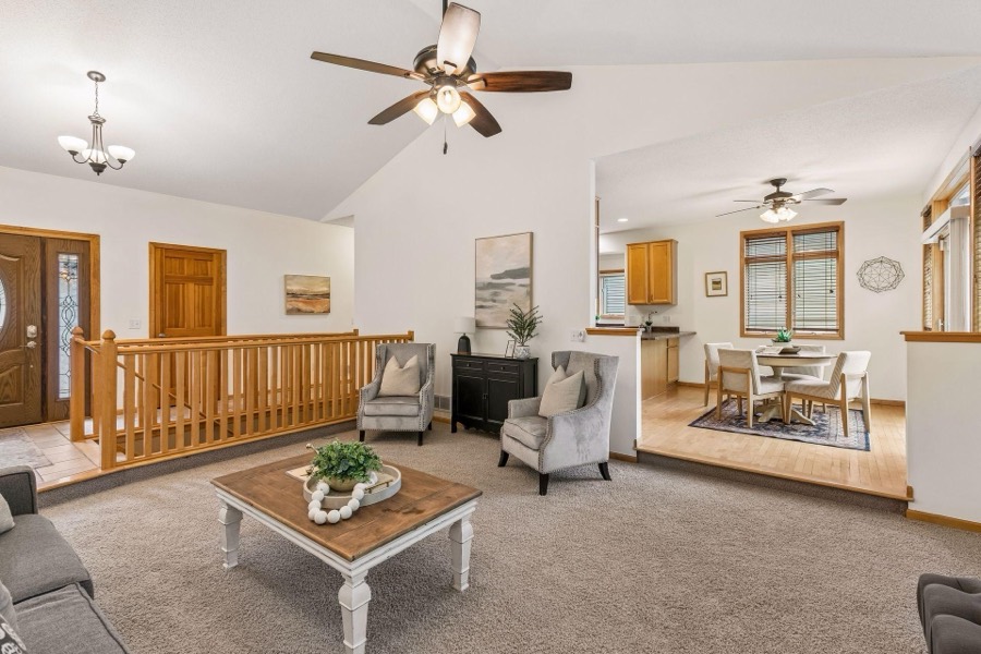 14314 Robin Road NE, Prior Lake, MN photo 4
