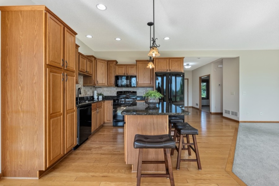 14401 Enclave Court NW, Prior Lake, MN photo 12