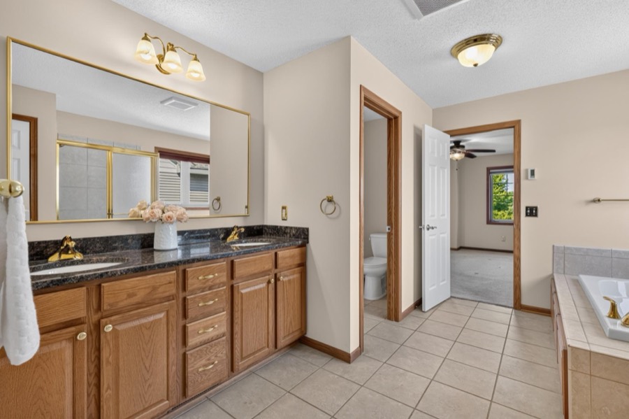 14401 Enclave Court NW, Prior Lake, MN photo 24