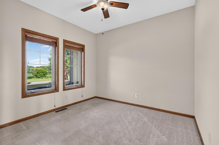 14401 Enclave Court NW, Prior Lake, MN photo 6