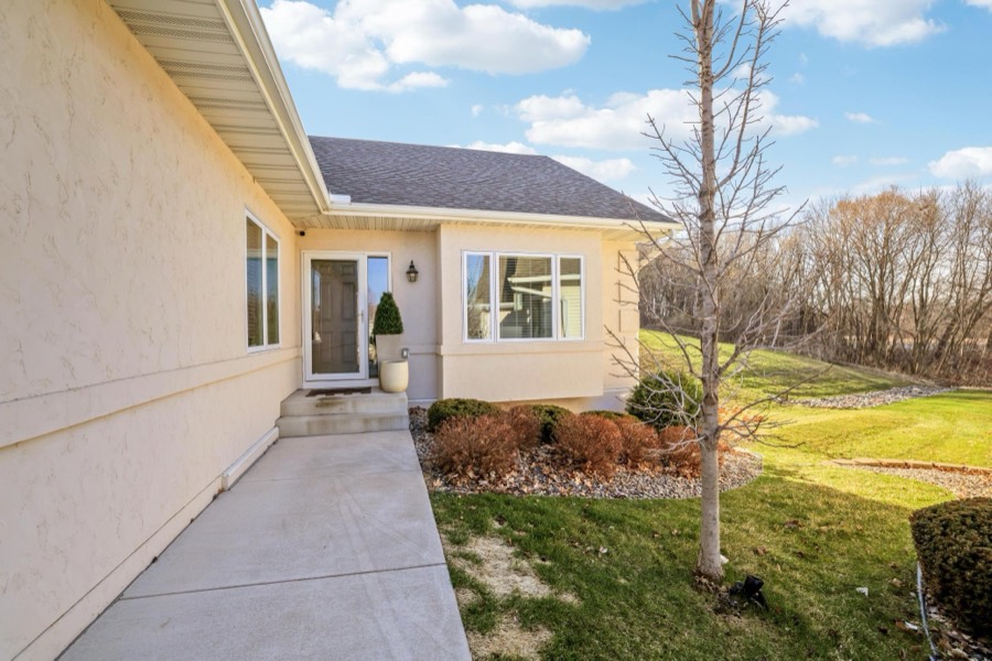 14953 Hillside Circle NW, Prior Lake, MN photo 1