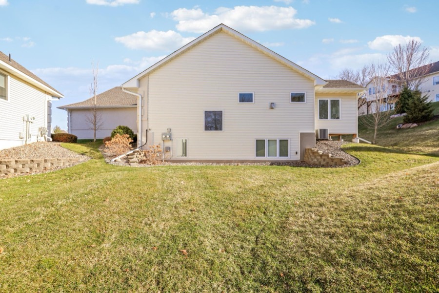 14953 Hillside Circle NW, Prior Lake, MN photo 39