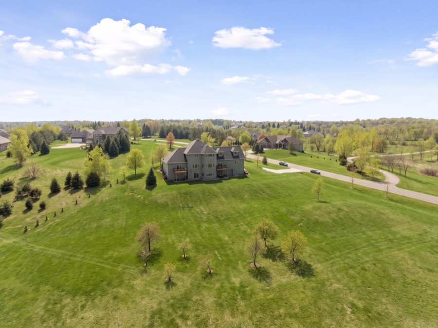 20951 Prairie Hills Lane, Prior Lake, MN photo 9
