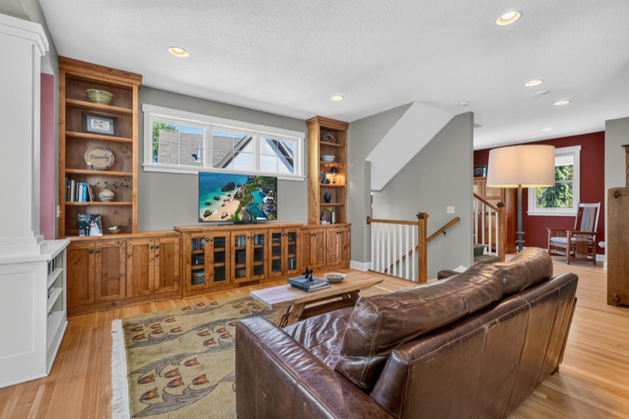 5488 Fairlawn Shores Trail SE, Prior Lake, MN photo 10