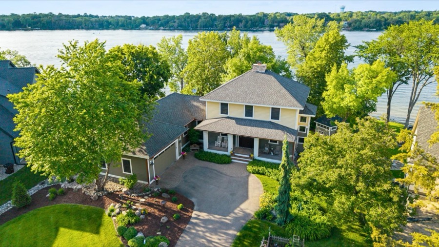 5488 Fairlawn Shores Trail SE, Prior Lake, MN photo 3