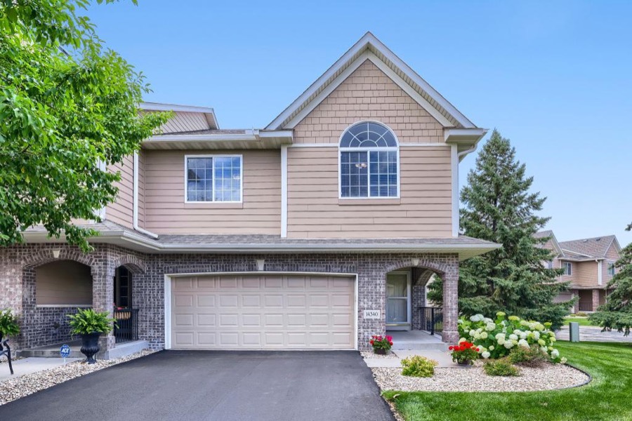 14340 Waterfall Court NW, Prior Lake, MN photo 1