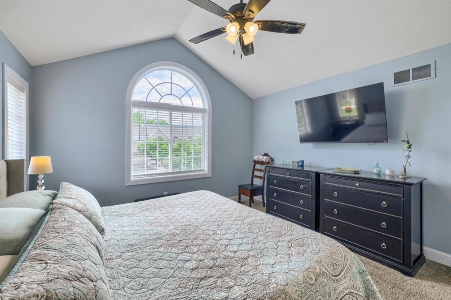 14340 Waterfall Court NW, Prior Lake, MN photo 13