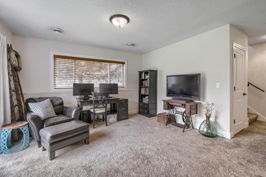 14340 Waterfall Court NW, Prior Lake, MN photo 18