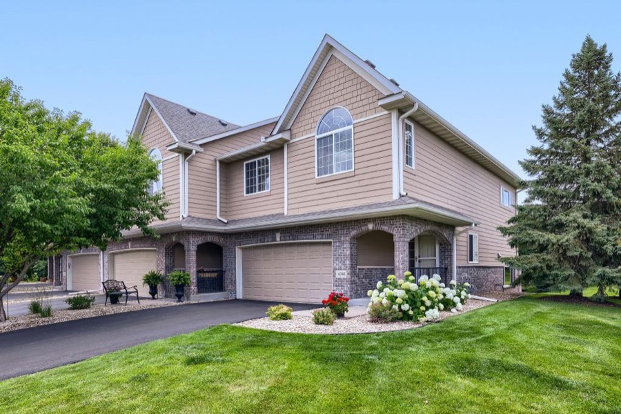 14340 Waterfall Court NW, Prior Lake, MN photo 2