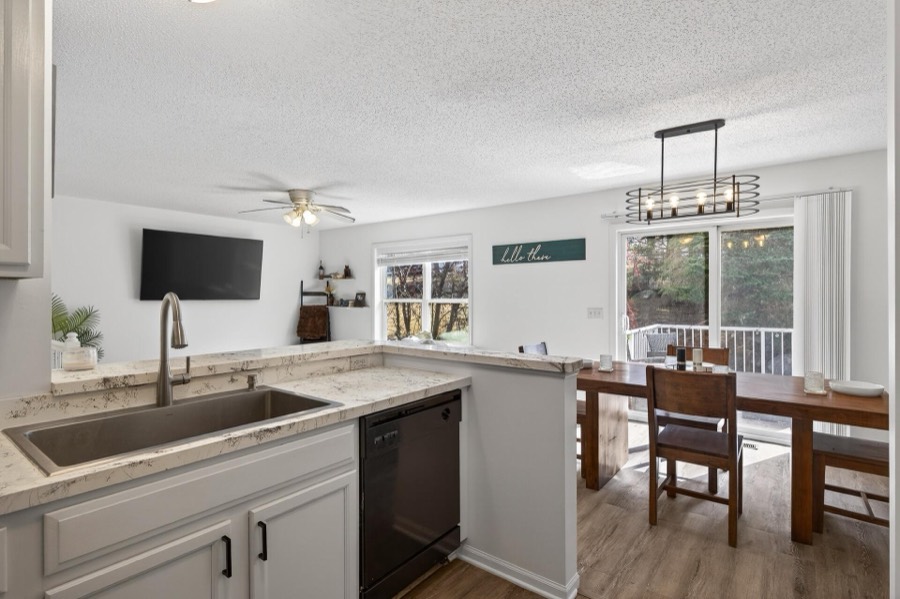 4905 Bluff Heights Trail SE, Prior Lake, MN photo 17