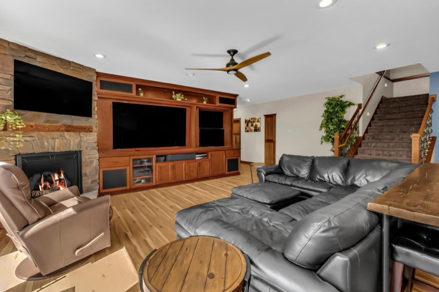 19700 Oak Grove Avenue, Prior Lake, MN photo 37