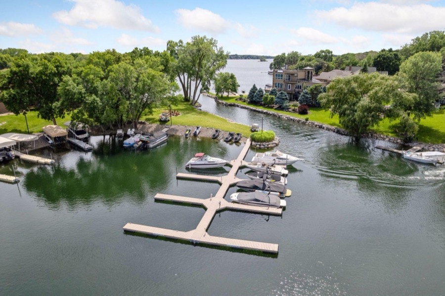 6520 Harbor Place NE, Prior Lake, MN photo 2
