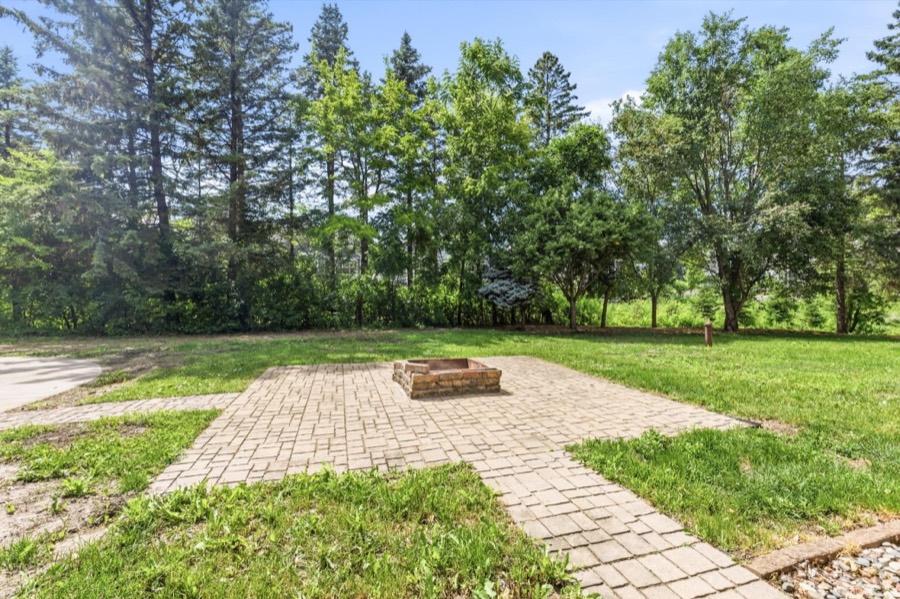 13995 Hidden Lake Trail NE, Prior Lake, MN photo 4