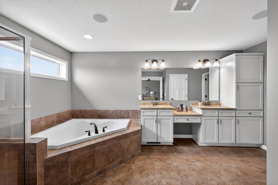 3671 Pointe Pass NW, Prior Lake, MN photo 32