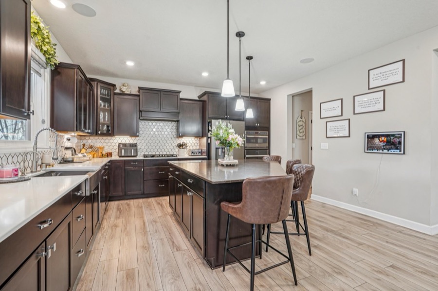5928 Pinnacle Circle NE, Prior Lake, MN photo 4