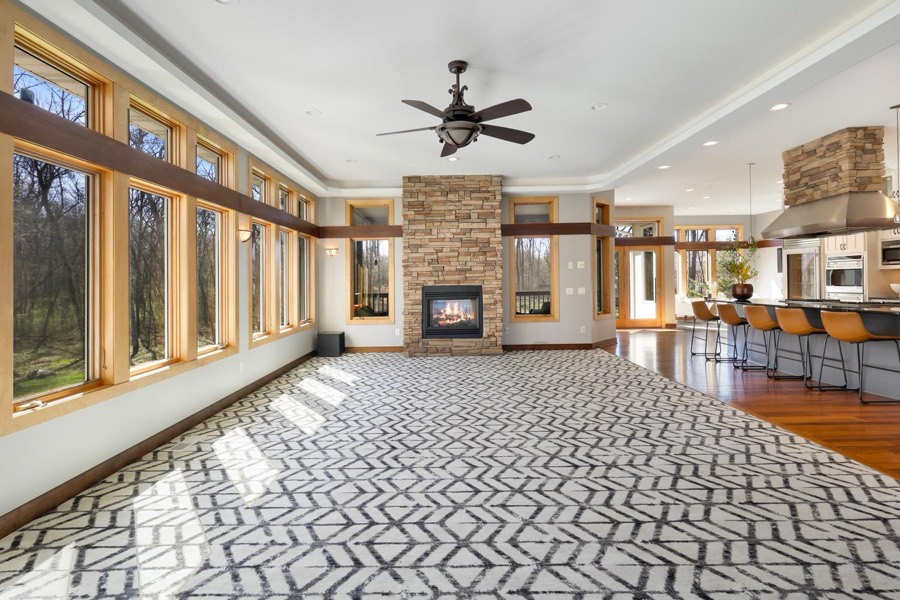 9401 Elm Court, Prior Lake, MN photo 4