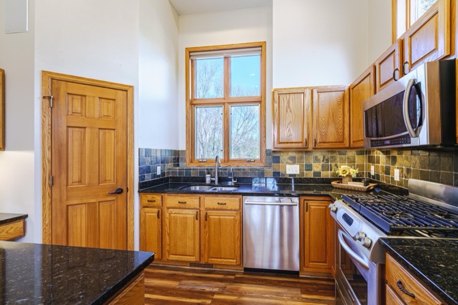 20881 Lake Ridge Drive, Prior Lake, MN photo 19