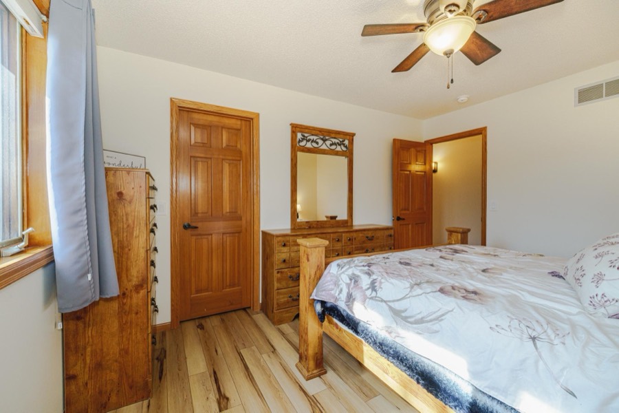 20881 Lake Ridge Drive, Prior Lake, MN photo 32