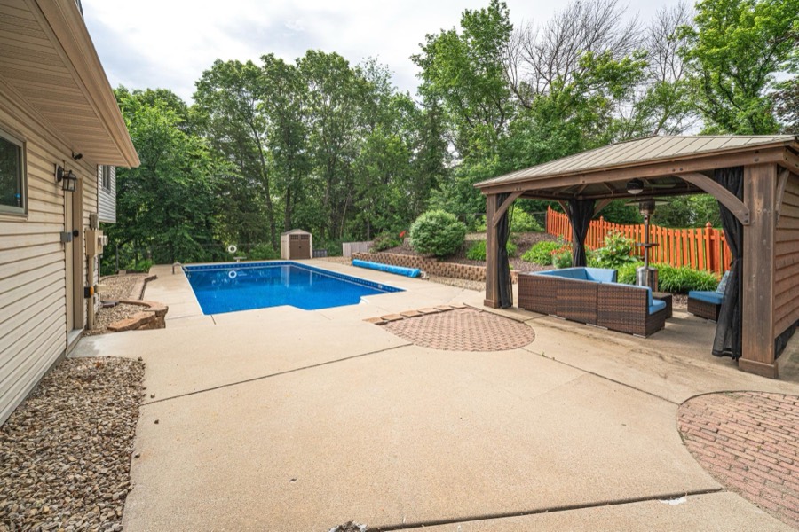 20881 Lake Ridge Drive, Prior Lake, MN photo 6