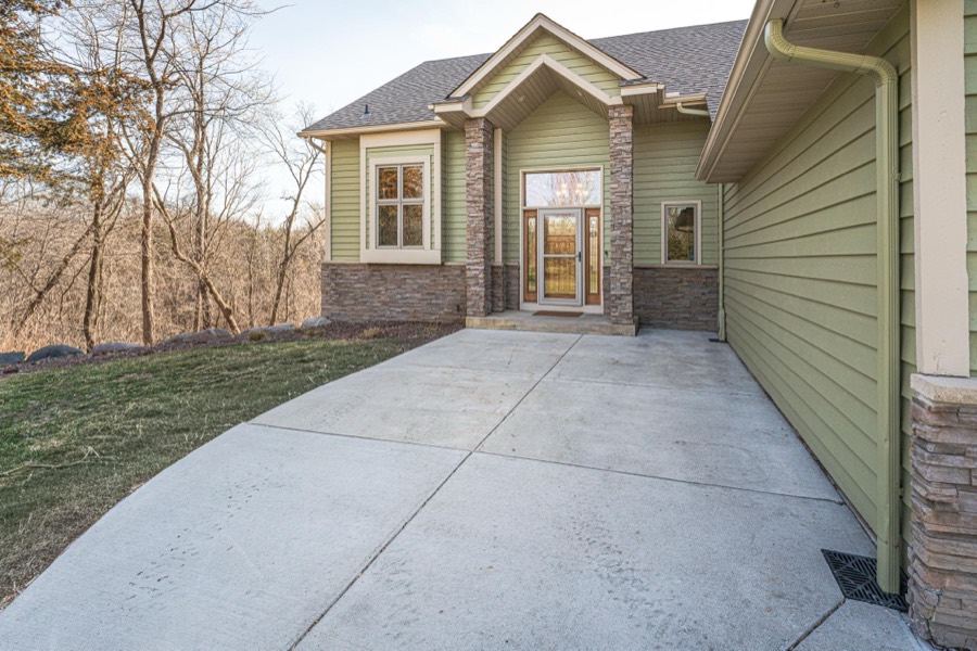 20881 Lake Ridge Drive, Prior Lake, MN photo 9