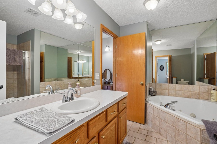14079 Bluebird Trail NE, Prior Lake, MN photo 16